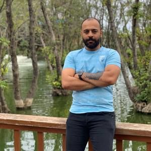 Meet your Posher, Farshid